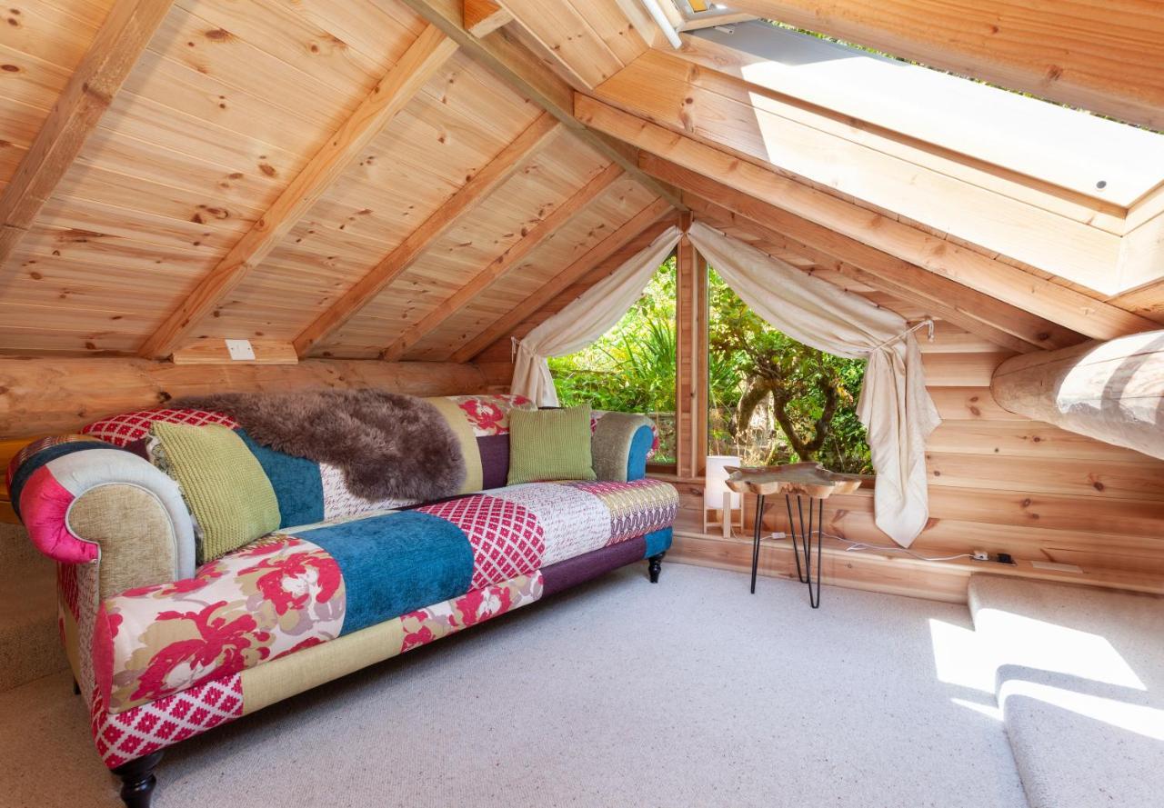 מיינהד Porthole Log Cabin מראה חיצוני תמונה